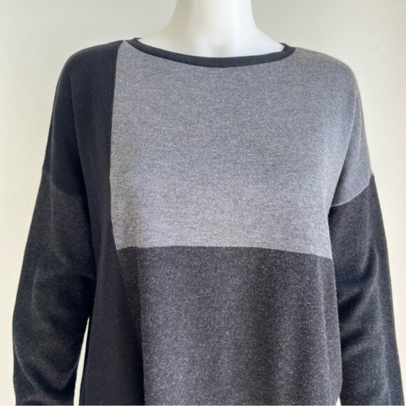 Eileen Fisher Boxy Color Block Sweater in Gray - XS - Picture 6 of 8